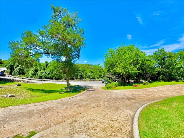 1601 Hwy 77 S, La Grange, TX 78945