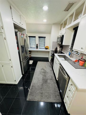 1601 Hwy 77 S, La Grange, TX 78945