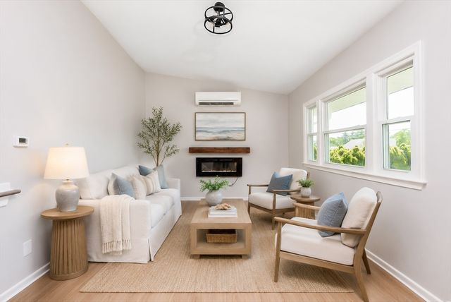 42 Pratt St, Brockton, MA 02302