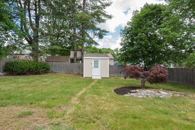 42 Pratt St, Brockton, MA 02302