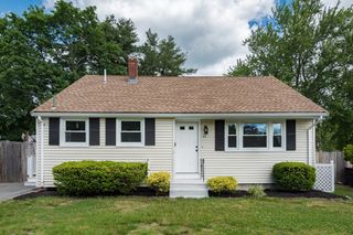 42 Pratt St, Brockton, MA 02302