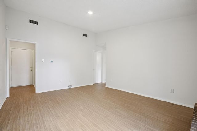 405 Baldridge DR, Austin, TX 78748