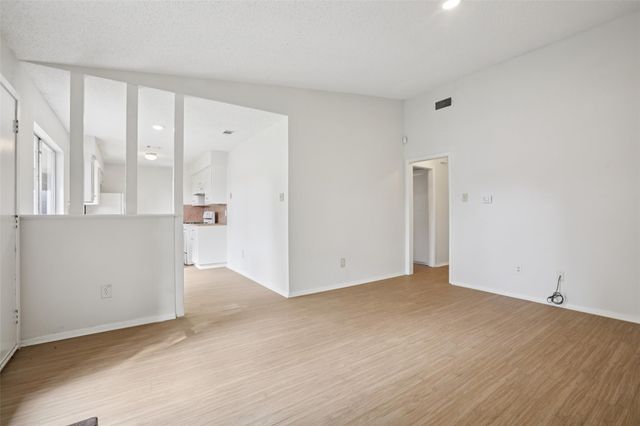 405 Baldridge DR, Austin, TX 78748