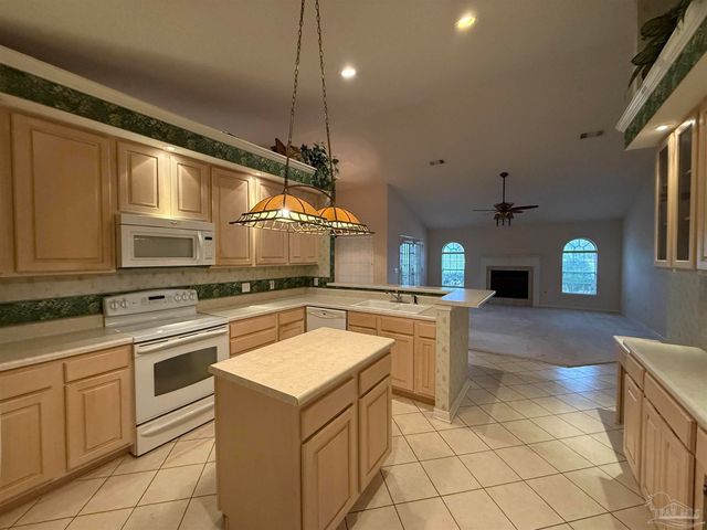 116 Mt Pilot St, Cantonment, FL 32533