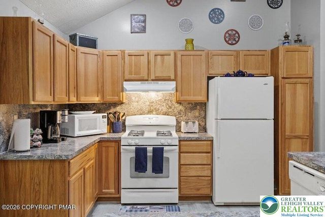 16 Poplar Drive, Penn Forest Twp, PA 18229