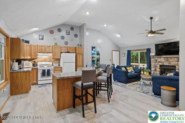 16 Poplar Drive, Penn Forest Twp, PA 18229