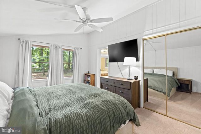 9448 GREEN RD, Midland, VA 22728