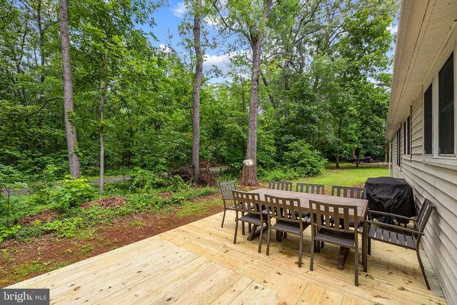 9448 GREEN RD, Midland, VA 22728