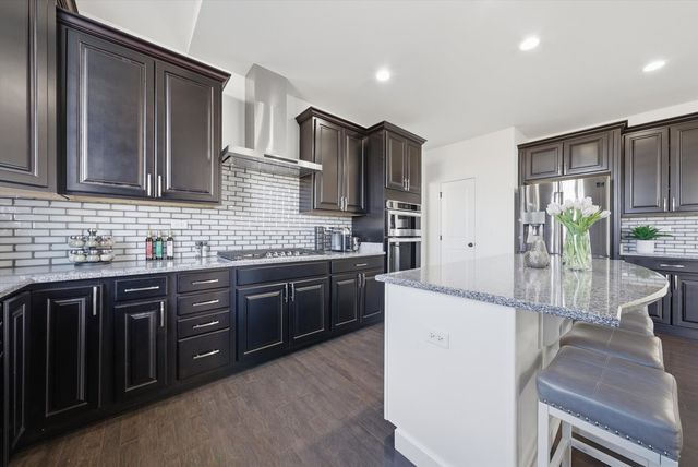 2617 Barker Drive, Batavia, IL 60510