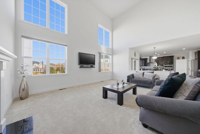 2617 Barker Drive, Batavia, IL 60510