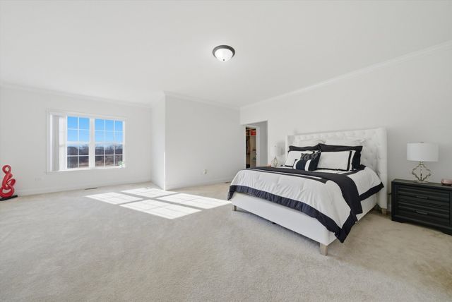 2617 Barker Drive, Batavia, IL 60510