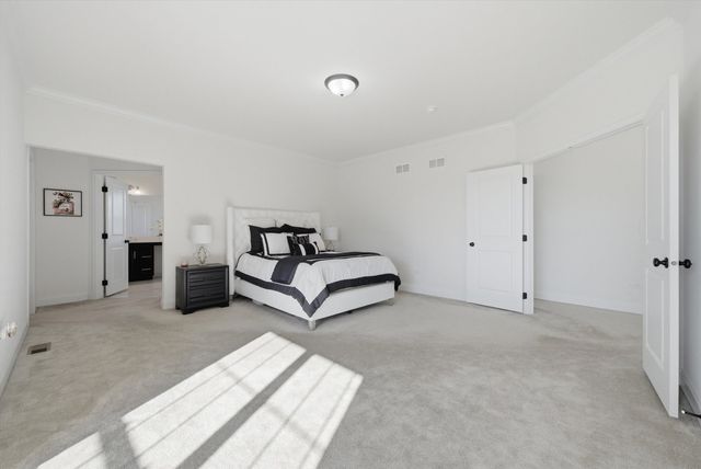 2617 Barker Drive, Batavia, IL 60510