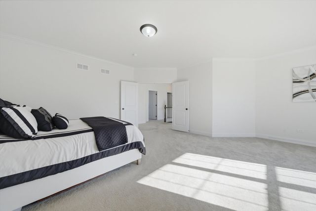 2617 Barker Drive, Batavia, IL 60510