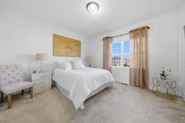 2617 Barker Drive, Batavia, IL 60510