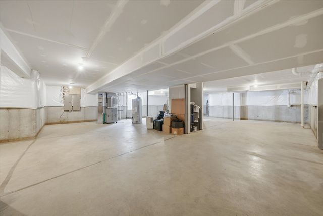 2617 Barker Drive, Batavia, IL 60510