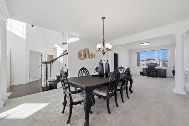 2617 Barker Drive, Batavia, IL 60510