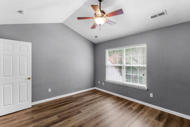 8653 Grassy Oak Trail, North Charleston, SC 29420