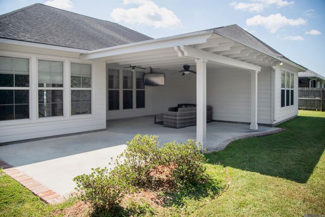 14241 Jamestown Blvd, Baton Rouge, LA 70810