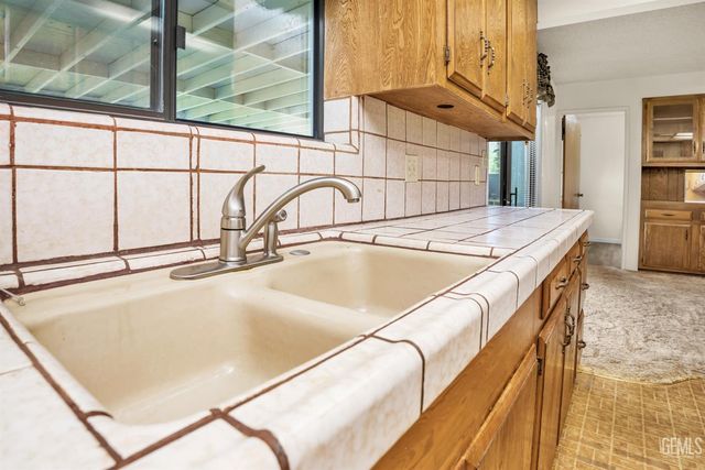 22840 Sidding Road, Bakersfield, CA 93314