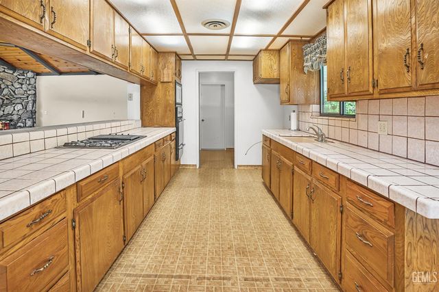 22840 Sidding Road, Bakersfield, CA 93314