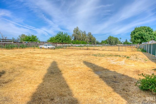 22840 Sidding Road, Bakersfield, CA 93314