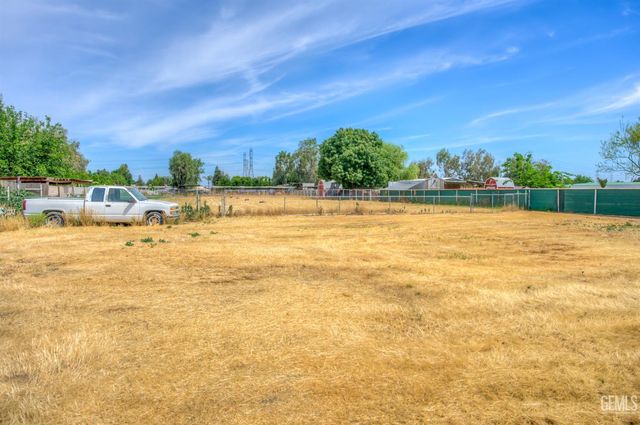22840 Sidding Road, Bakersfield, CA 93314