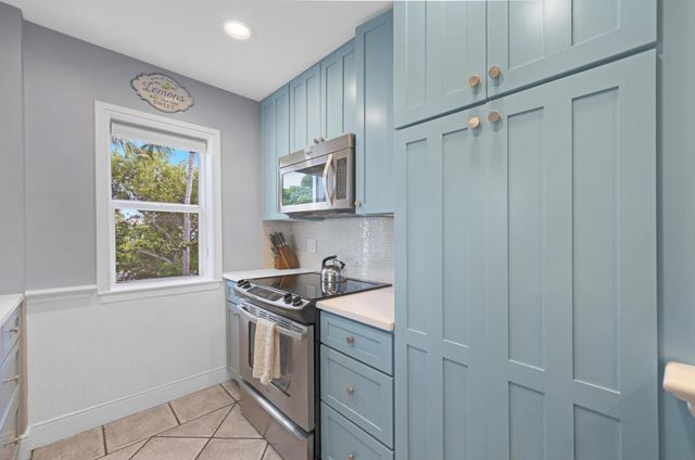 115 Front St Apt 301, Key West, FL 33040