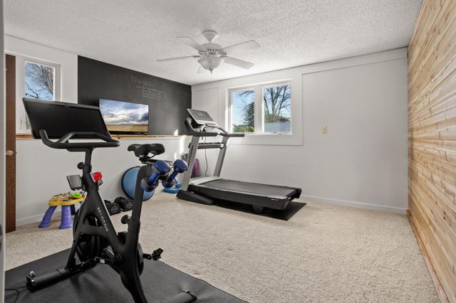 1737 Park Boulevard S, Fargo, ND 58103