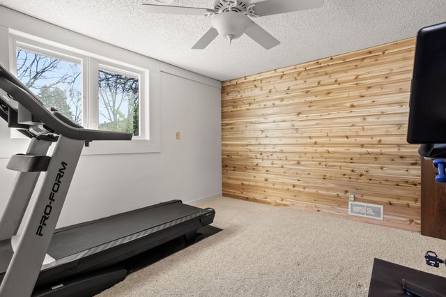 1737 Park Boulevard S, Fargo, ND 58103