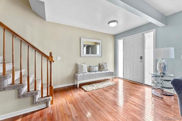 3710 Ridge View Drive, Trenton, MI 48183