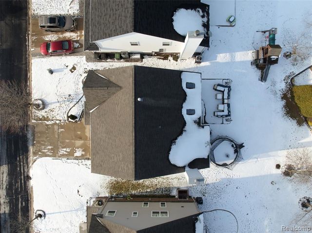 3710 Ridge View Drive, Trenton, MI 48183