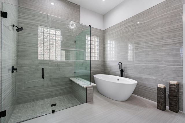 1124 Grand Cay Drive, Palm Beach Gardens, FL 33418