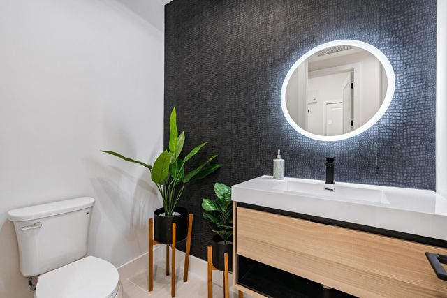 1124 Grand Cay Drive, Palm Beach Gardens, FL 33418