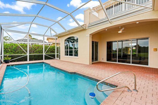 1124 Grand Cay Drive, Palm Beach Gardens, FL 33418