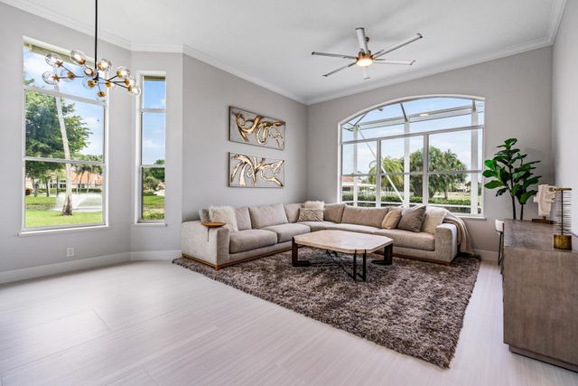 1124 Grand Cay Drive, Palm Beach Gardens, FL 33418