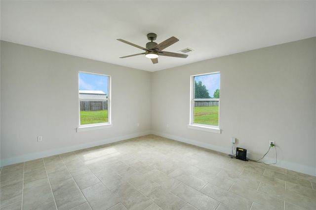 158 County Road 3550, Cleveland, TX 77327