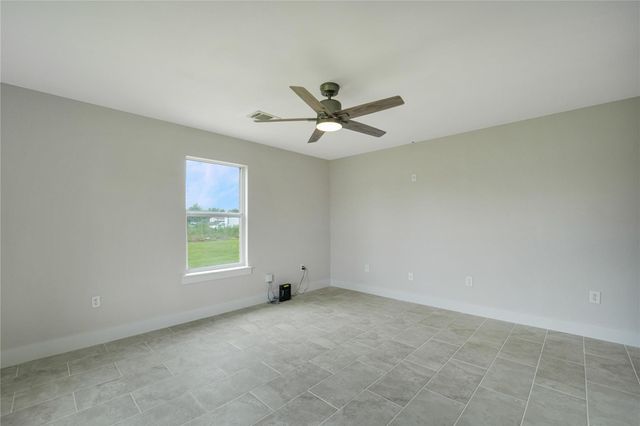 158 County Road 3550, Cleveland, TX 77327