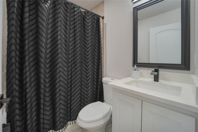 158 County Road 3550, Cleveland, TX 77327