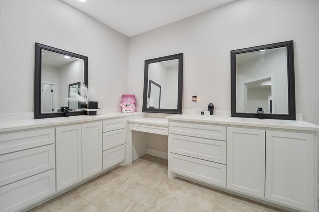 158 County Road 3550, Cleveland, TX 77327