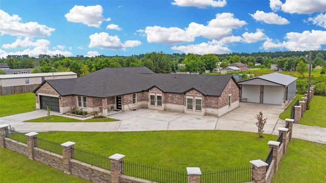 158 County Road 3550, Cleveland, TX 77327