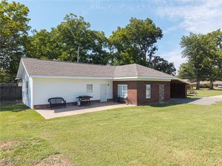 211 E Broadway Street, Spiro, OK 74959