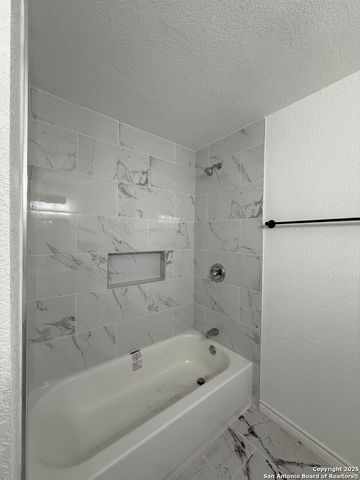 530 Artemis Dr, San Antonio, TX 78218