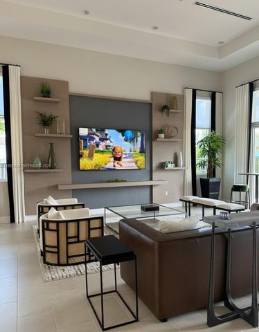 12727 NW 23rd Pl, Miami, FL 33167