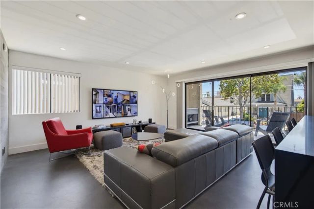 1525 E Appleton Street 201, Long Beach, CA 90802