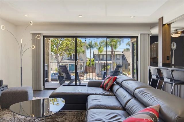1525 E Appleton Street 201, Long Beach, CA 90802