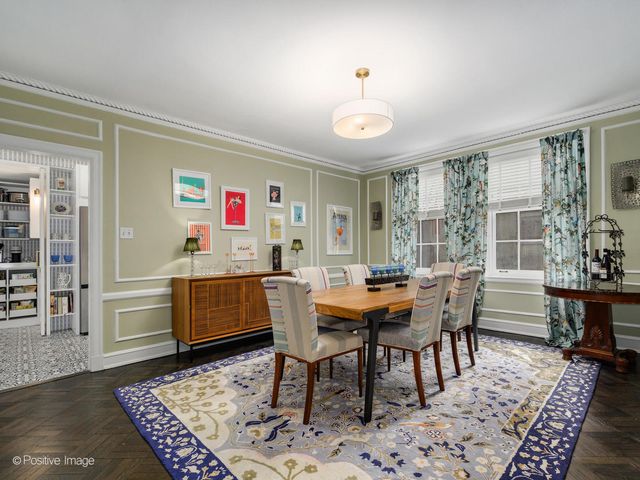 73 E Elm Street 4B, Chicago, IL 60611