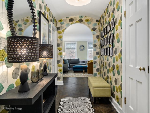 73 E Elm Street 4B, Chicago, IL 60611