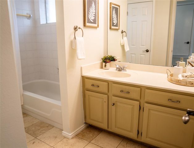12903 Stanzel DR, Austin, TX 78729
