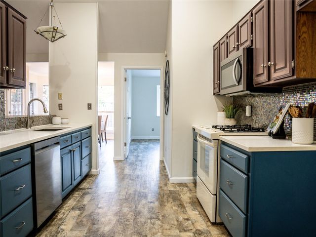 12903 Stanzel DR, Austin, TX 78729