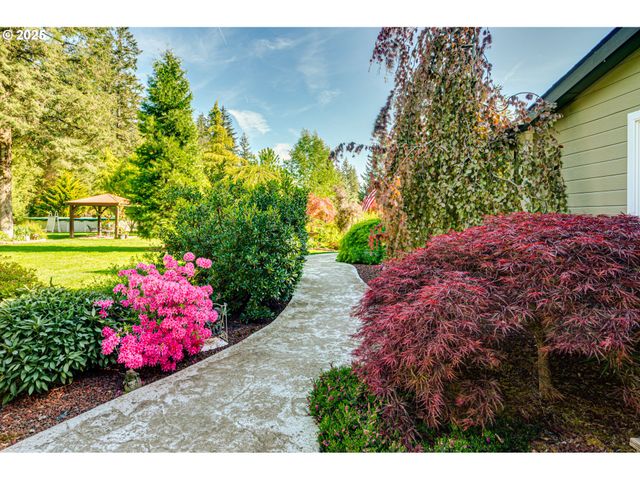 119 Nw 386TH St, Woodland, WA 98674